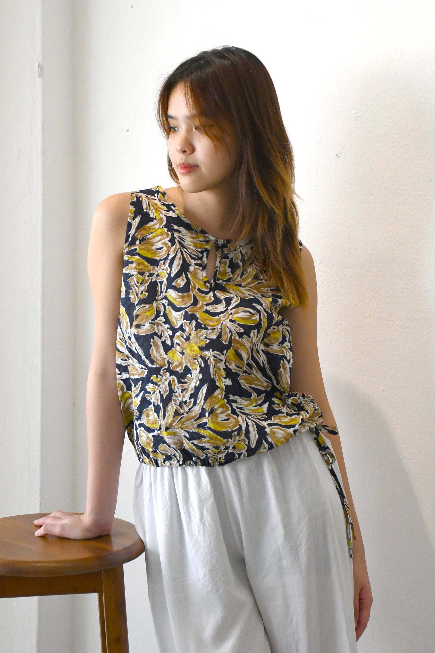 Keyhole Top / Lush Navy