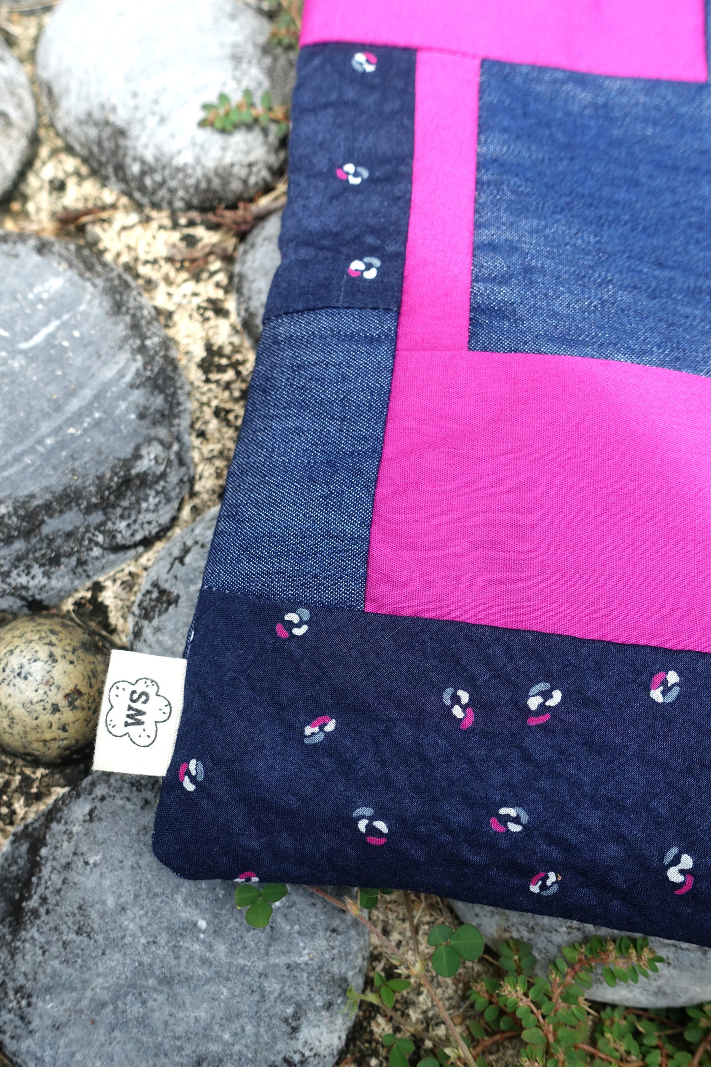 The Hug Bag/ Navy