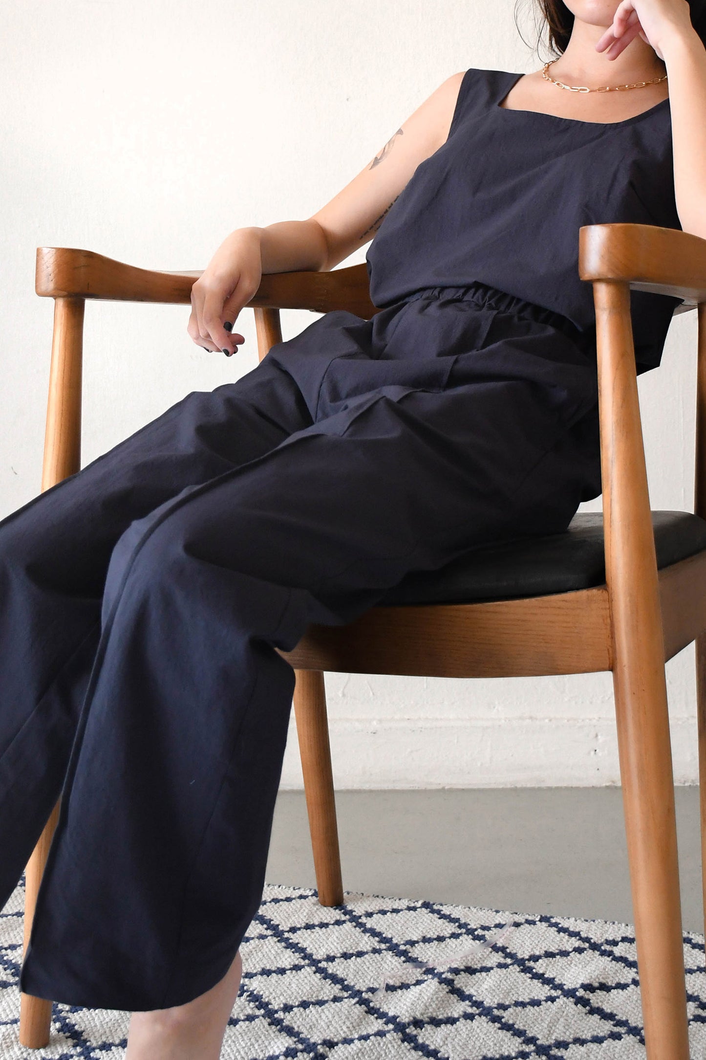 Chloe Top/ Navy