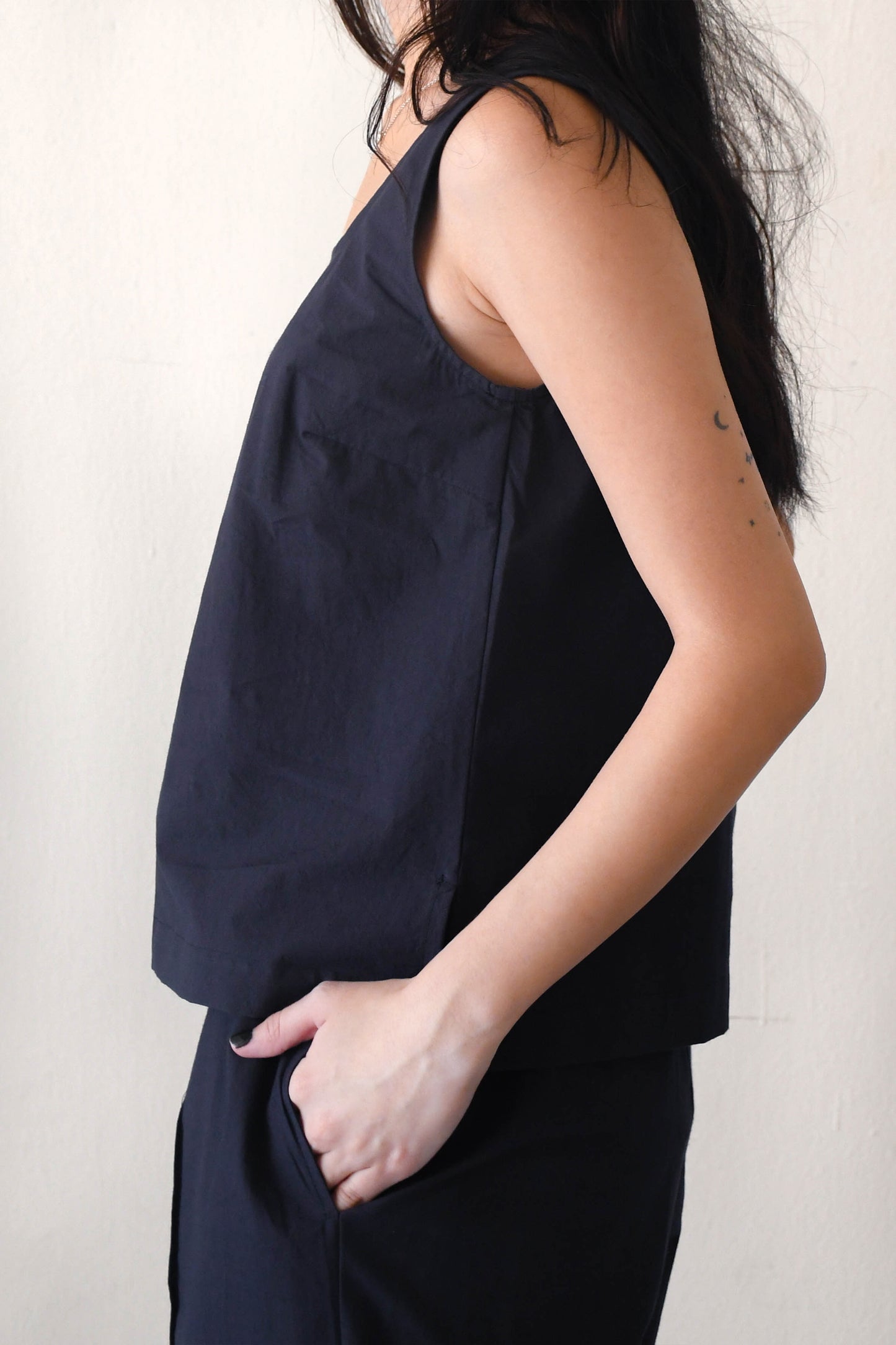 Chloe Top/ Navy