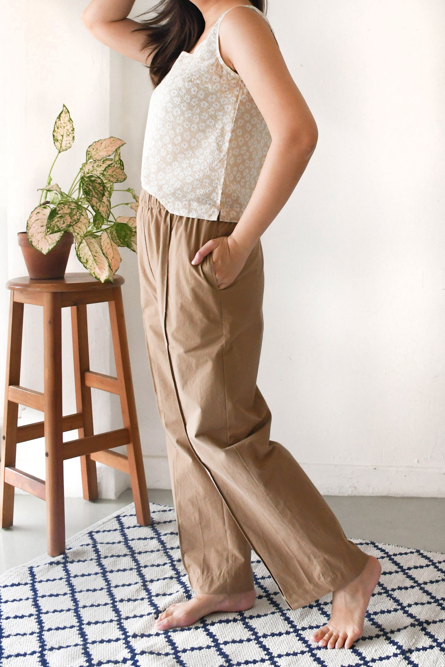 Chloe Top/ Sand Daisy