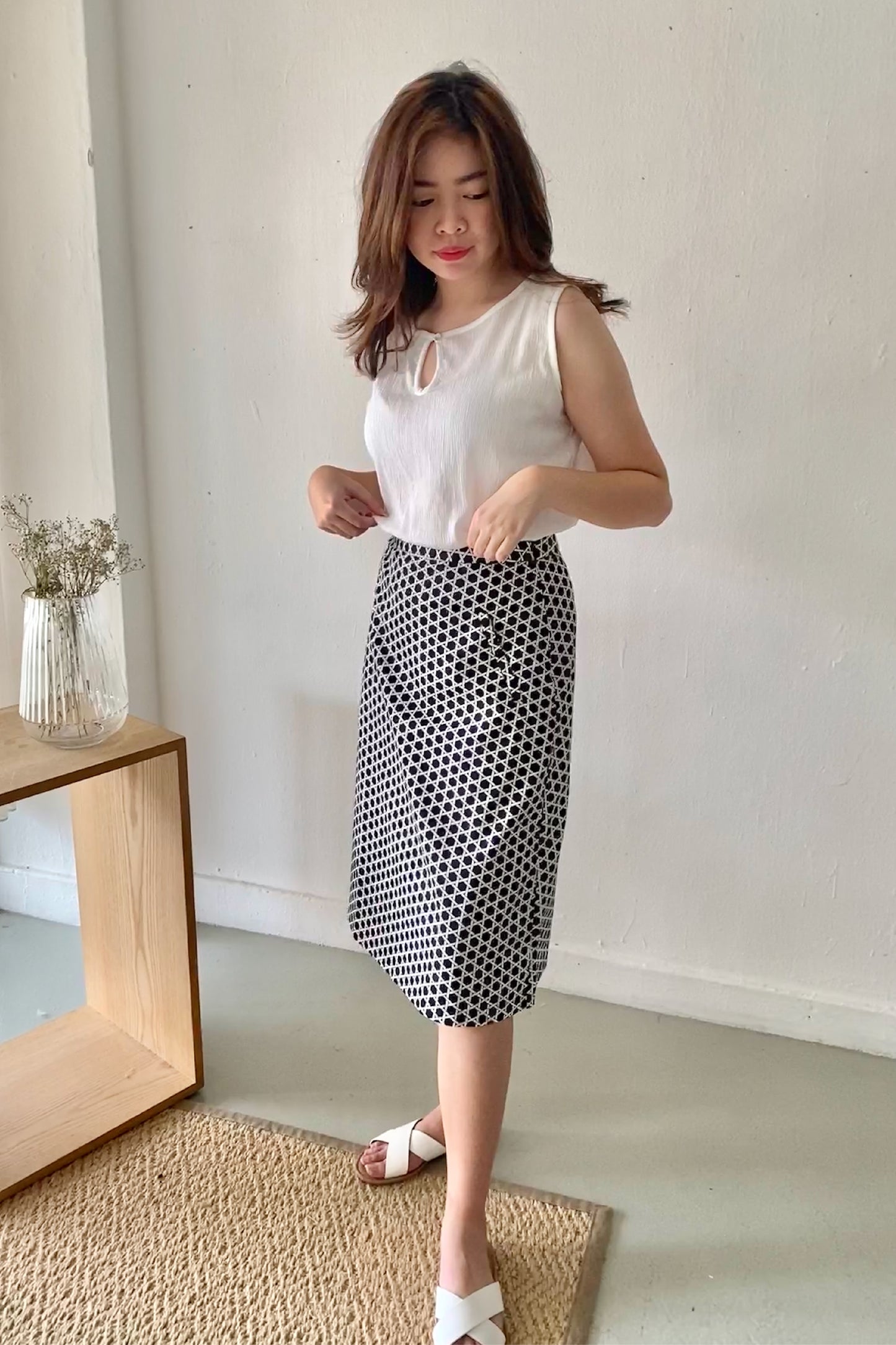 A-Line Skirt/ Black/White