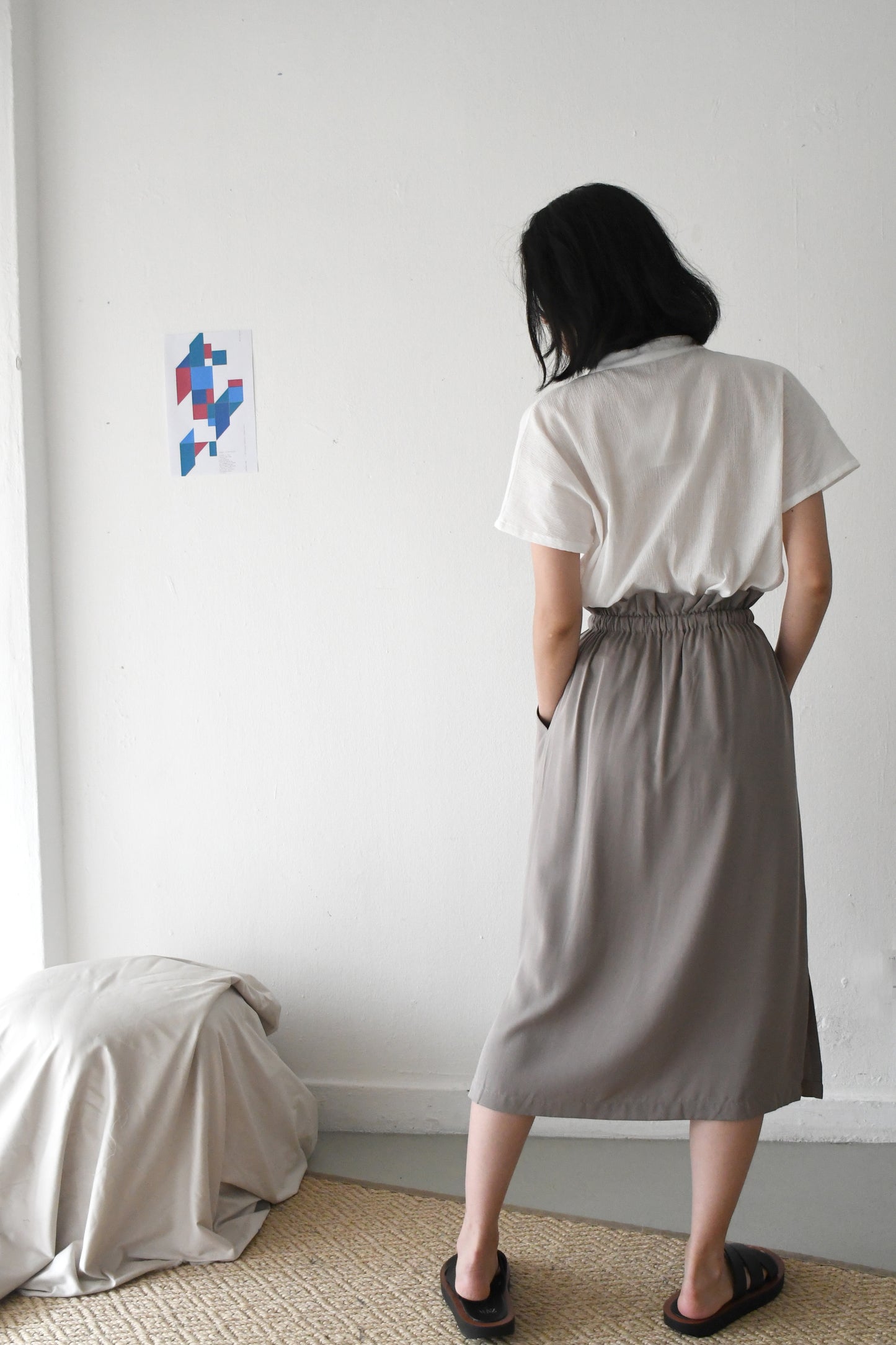 Drawstring Midi Skirt/ Taupe