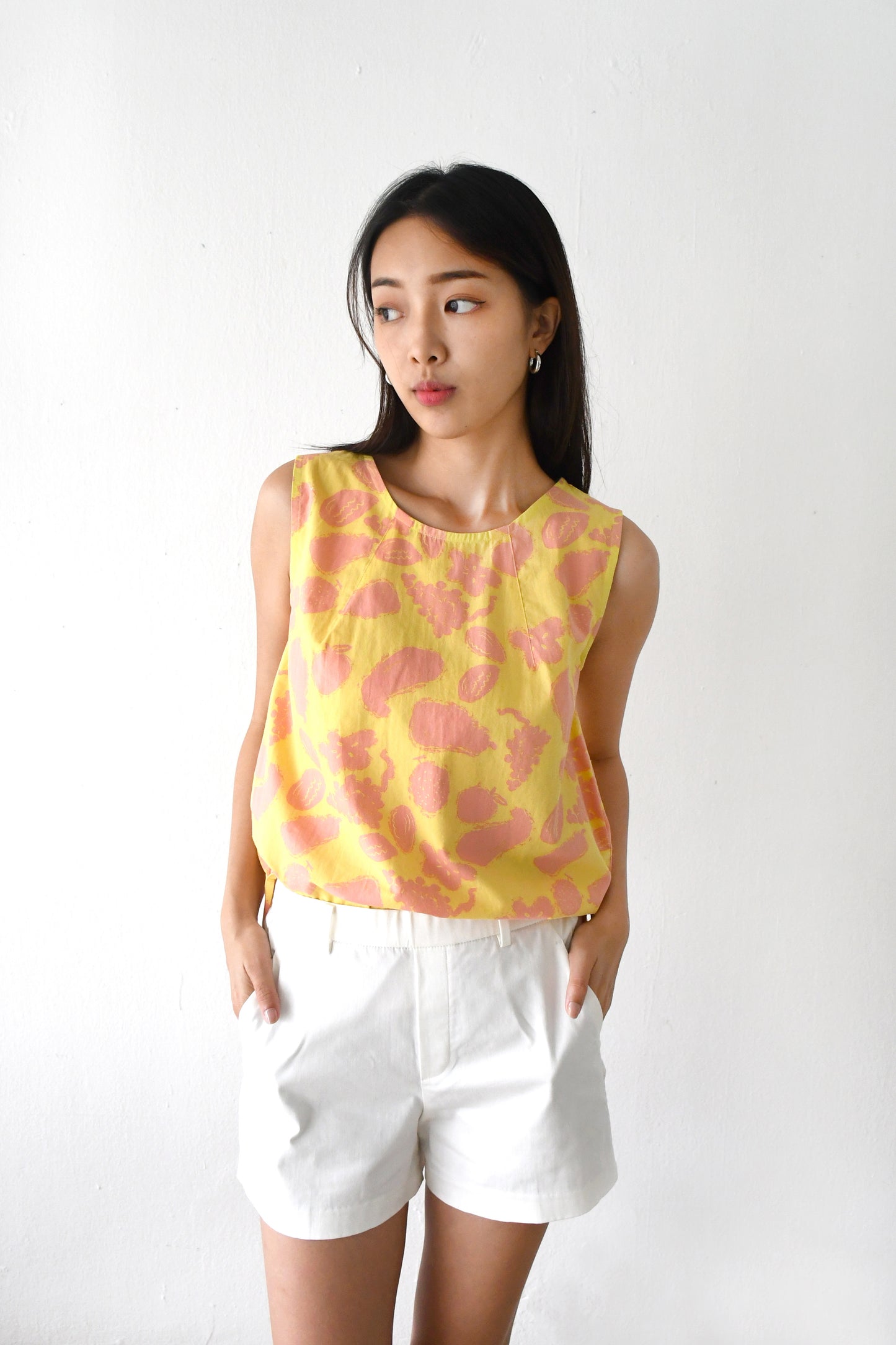 Mae Shell Top/ Yellow fruits