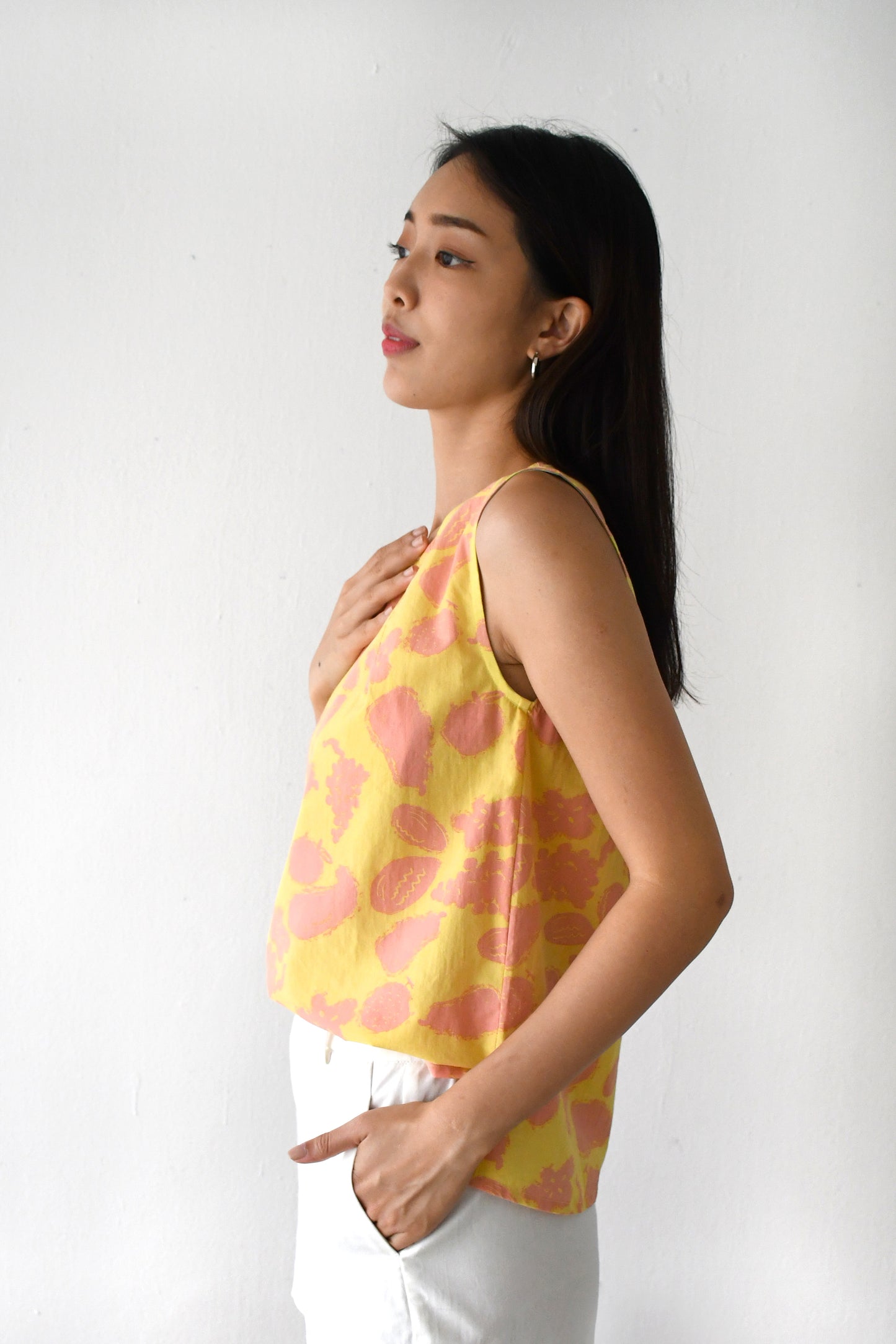Mae Shell Top/ Yellow fruits