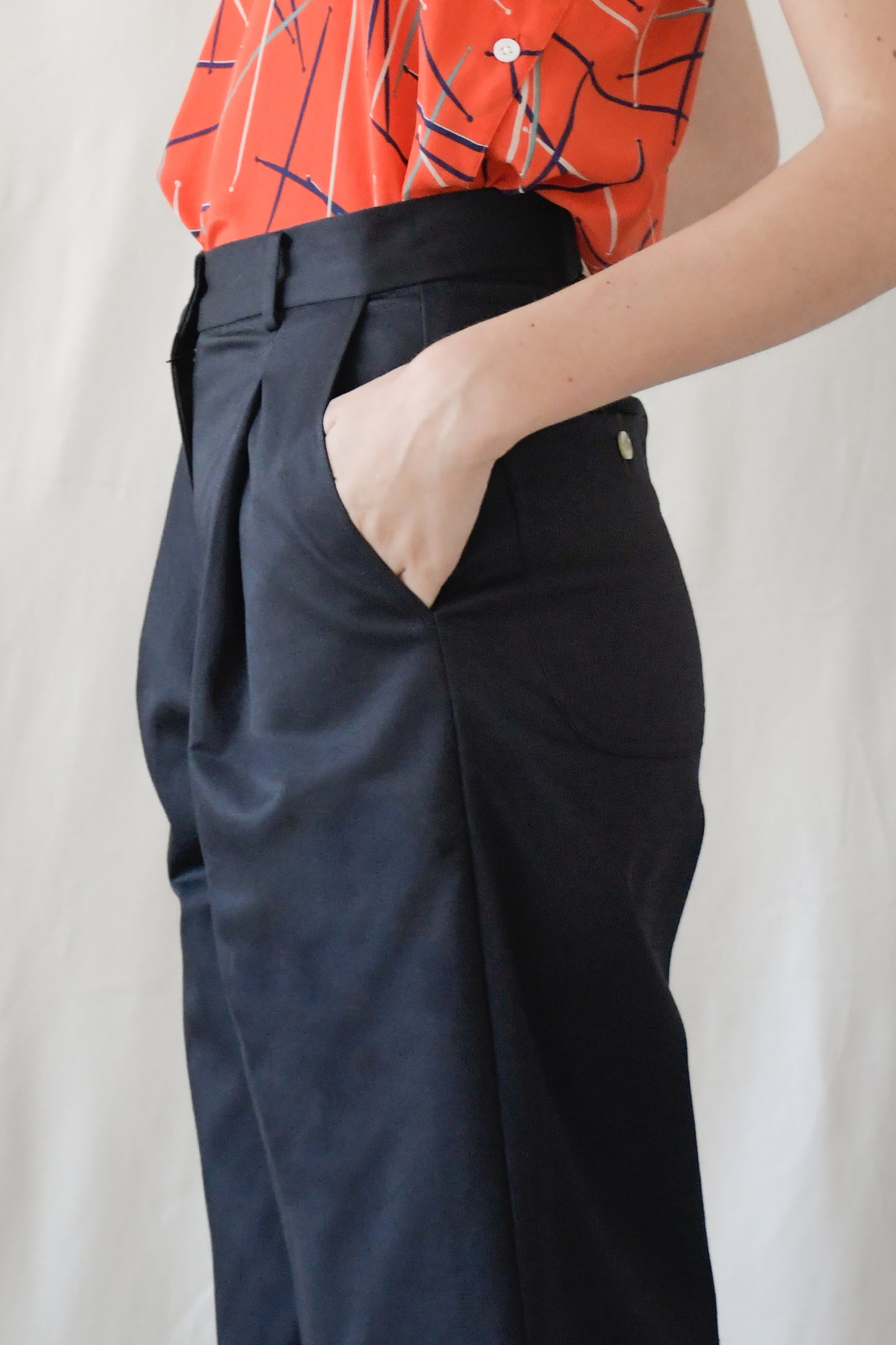 Cropped Pants / Navy Twill