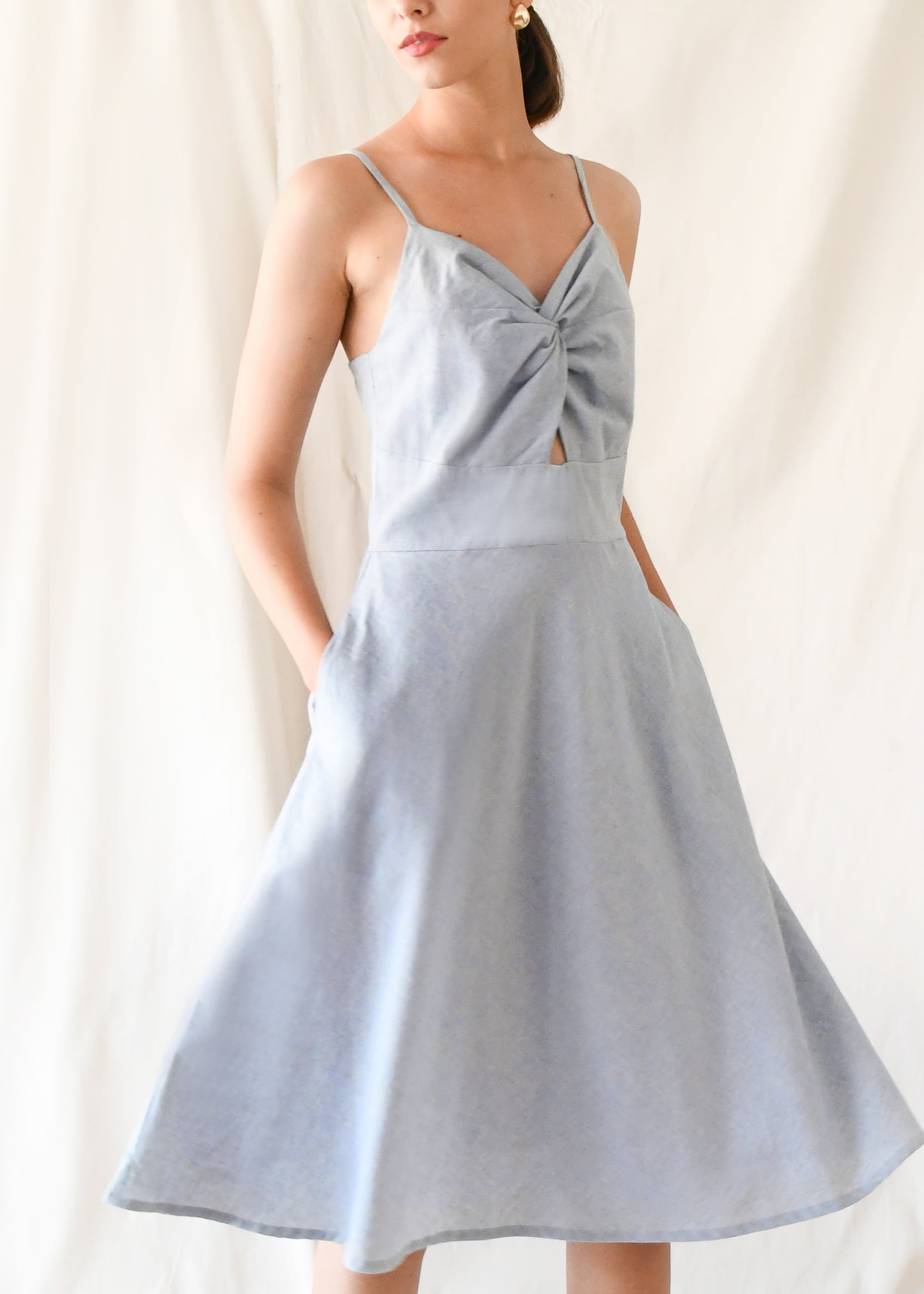 Reset Sale/ Twist Flare Dress / Blue